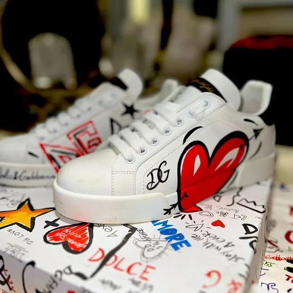 Dolce & Gabbana Love Sneakers - Picture 7 of 8